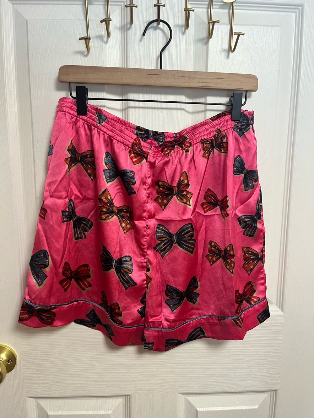 Women's Bow-Print Pajama Set in Bright Pink - Picture 4 of 10
